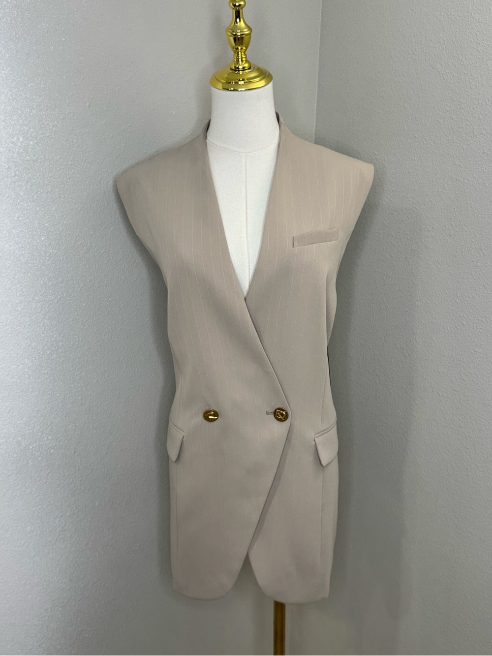 Donna Karan New York Pinstripe Longline Double Breasted Vest Size 10 NWT